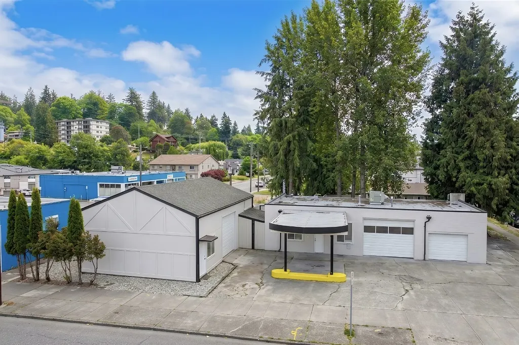 206 Railroad Avenue S Kent WA 98032