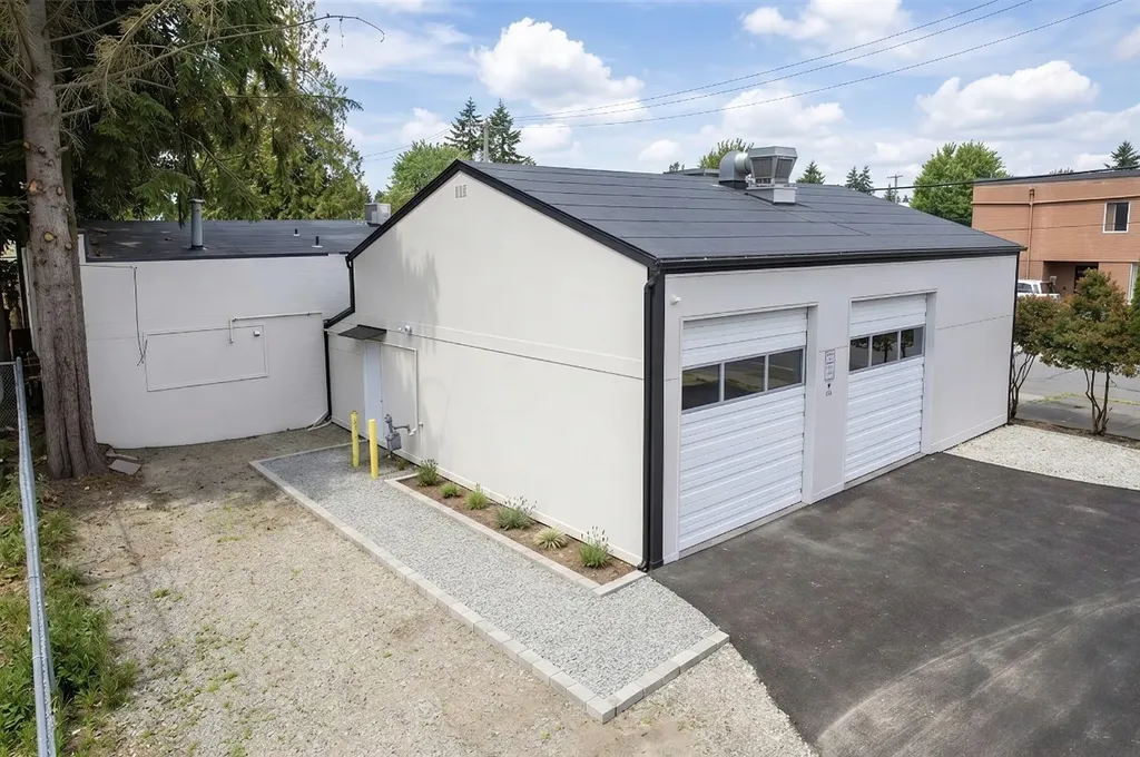 206 Railroad Avenue S Kent WA 98032