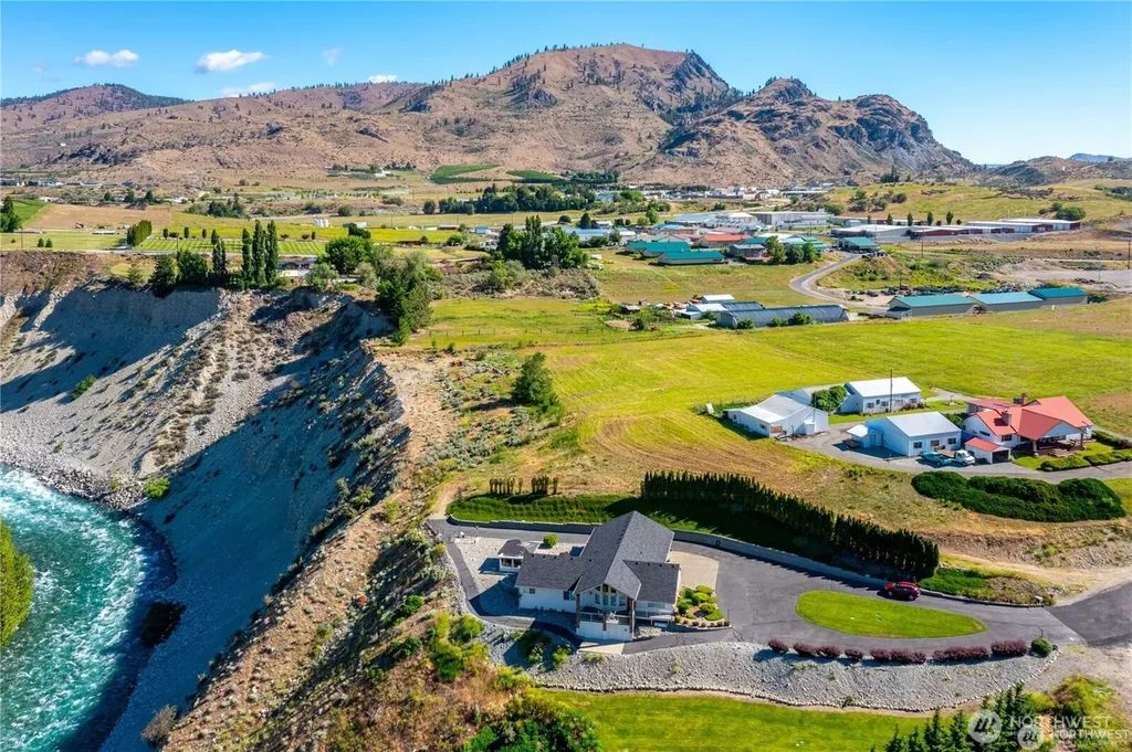 24 Miller Road Chelan WA 98816