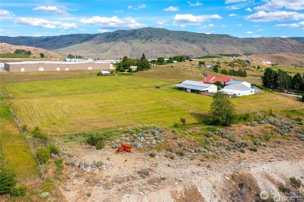 24 Miller Road Chelan WA 98816