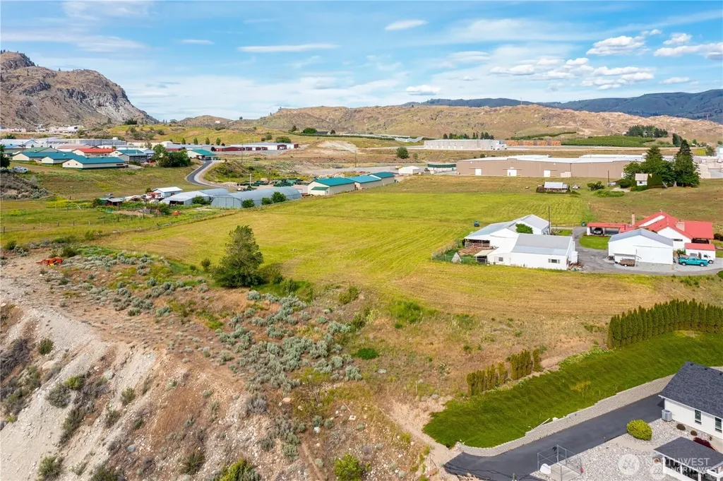 24 Miller Road Chelan WA 98816