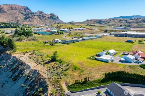24 Miller Road Chelan WA 98816