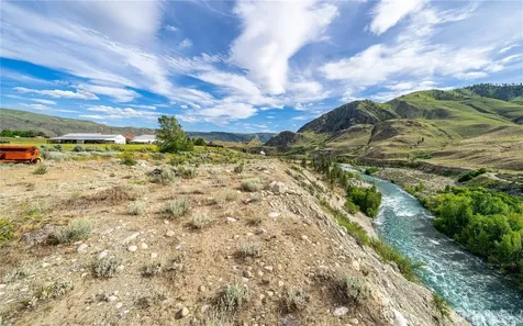 24 Miller Road Chelan WA 98816