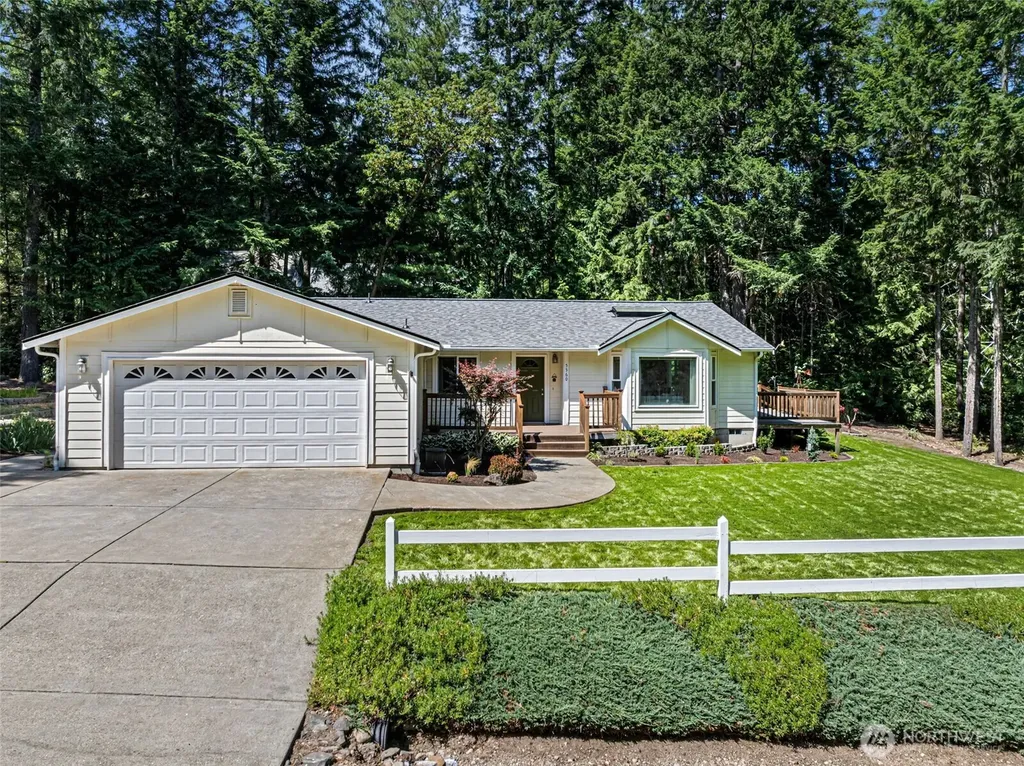 5560 NW Millglade Lane Bremerton WA 98312