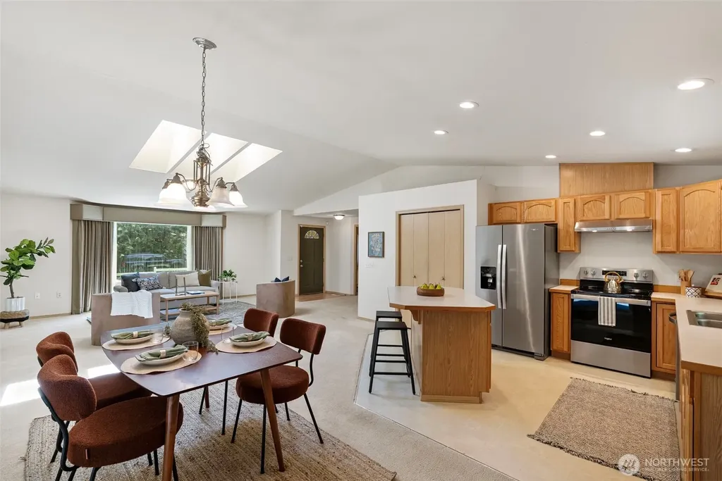 5560 NW Millglade Lane Bremerton WA 98312