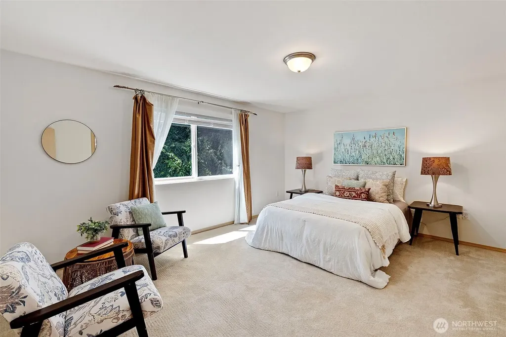 5560 NW Millglade Lane Bremerton WA 98312