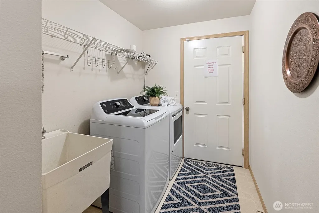 5560 NW Millglade Lane Bremerton WA 98312