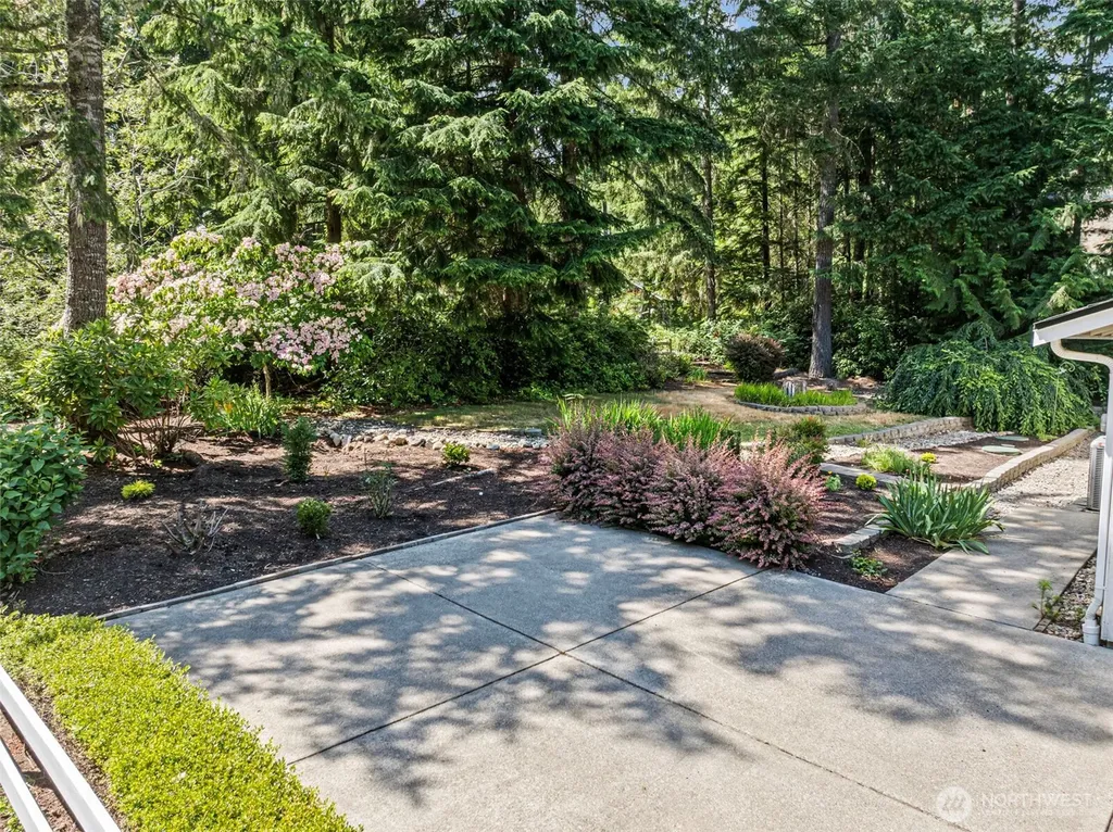 5560 NW Millglade Lane Bremerton WA 98312