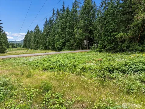 5560 NW Millglade Lane Bremerton WA 98312