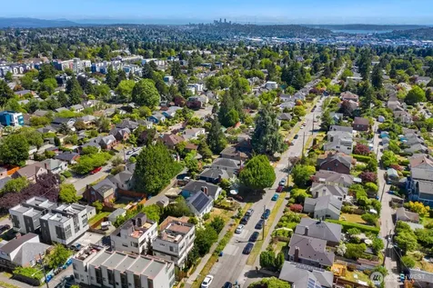 8358 19th Avenue NW Seattle WA 98117