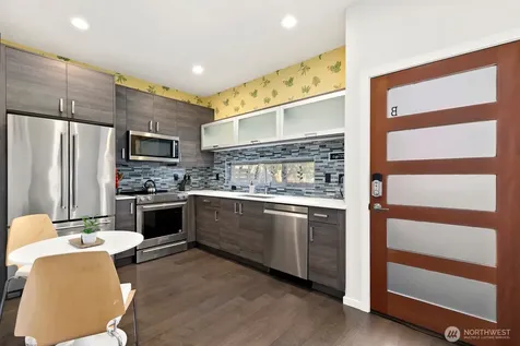 8358 19th Avenue NW Seattle WA 98117
