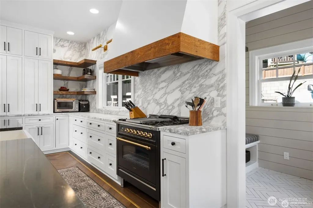 312 Prospect Street Seattle WA 98109