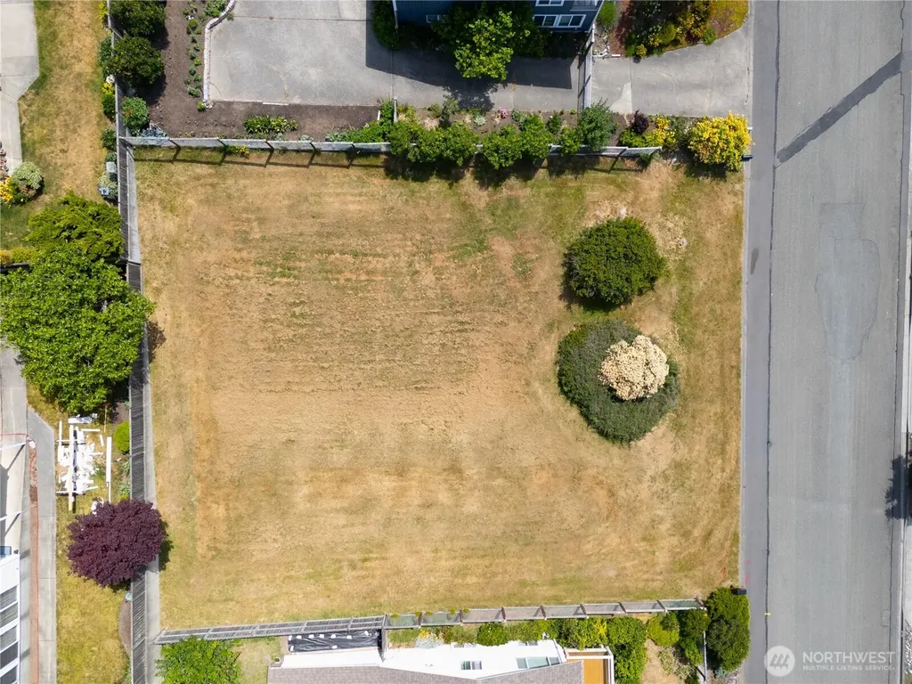 4916 Dundee Drive Anacortes WA 98221