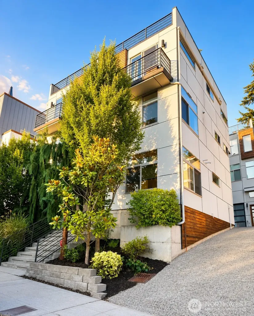 3638 Courtland Place S Seattle WA 98144