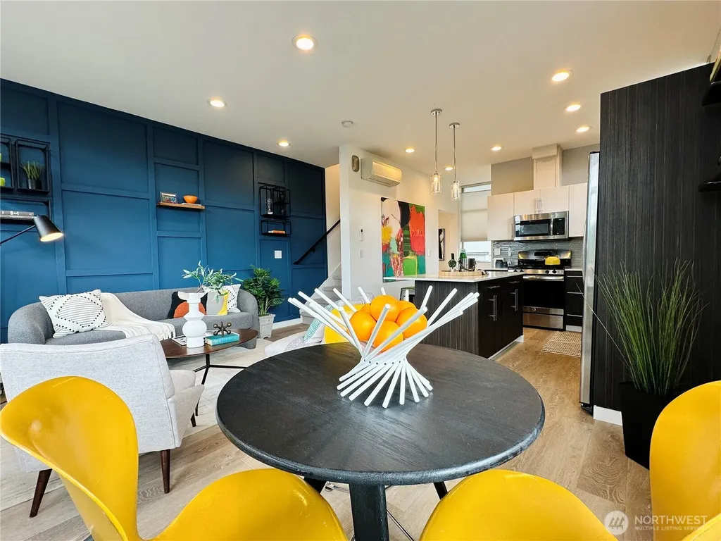 3638 B Courtland Place S Seattle WA 98144