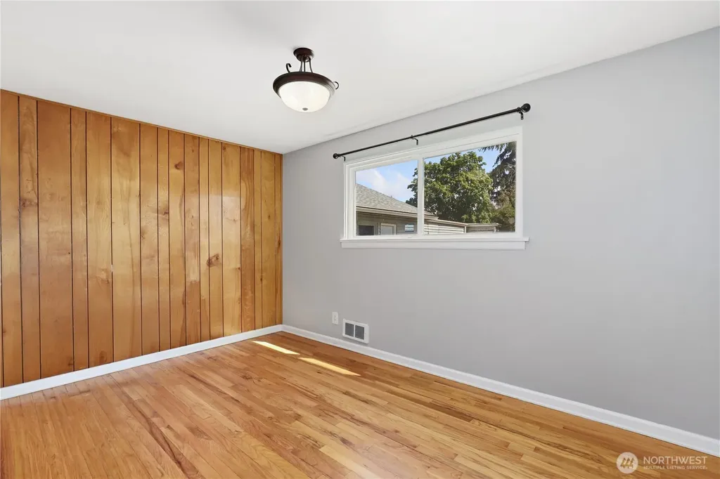 1208 115th Street S Tacoma WA 98444