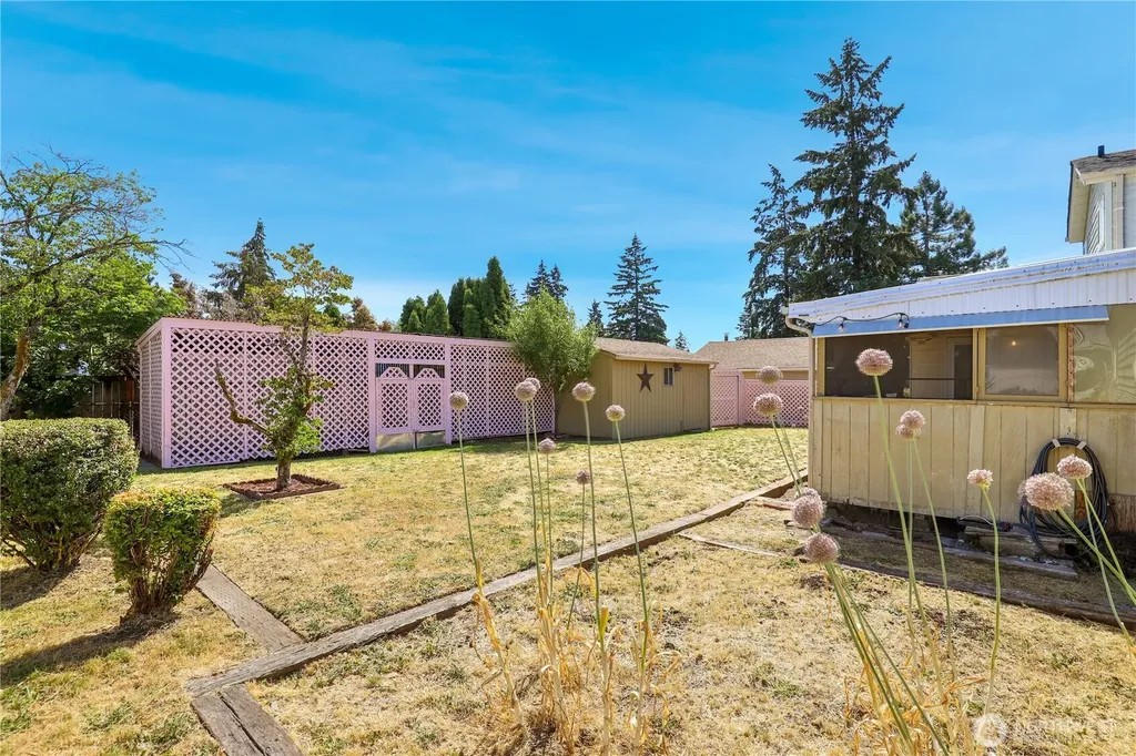 1208 115th Street S Tacoma WA 98444