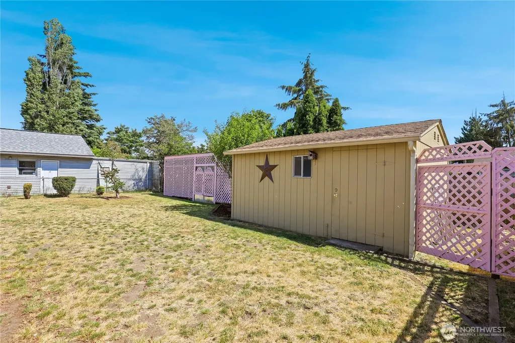 1208 115th Street S Tacoma WA 98444
