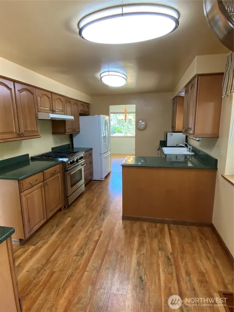 6609 Husky Way SE Lacey WA 98503