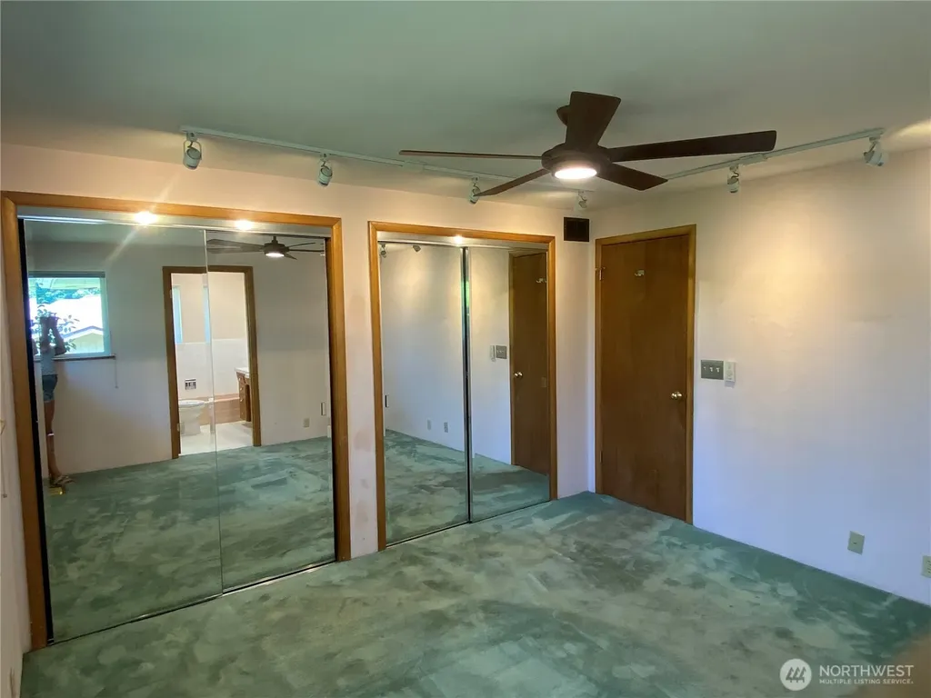 6609 Husky Way SE Lacey WA 98503