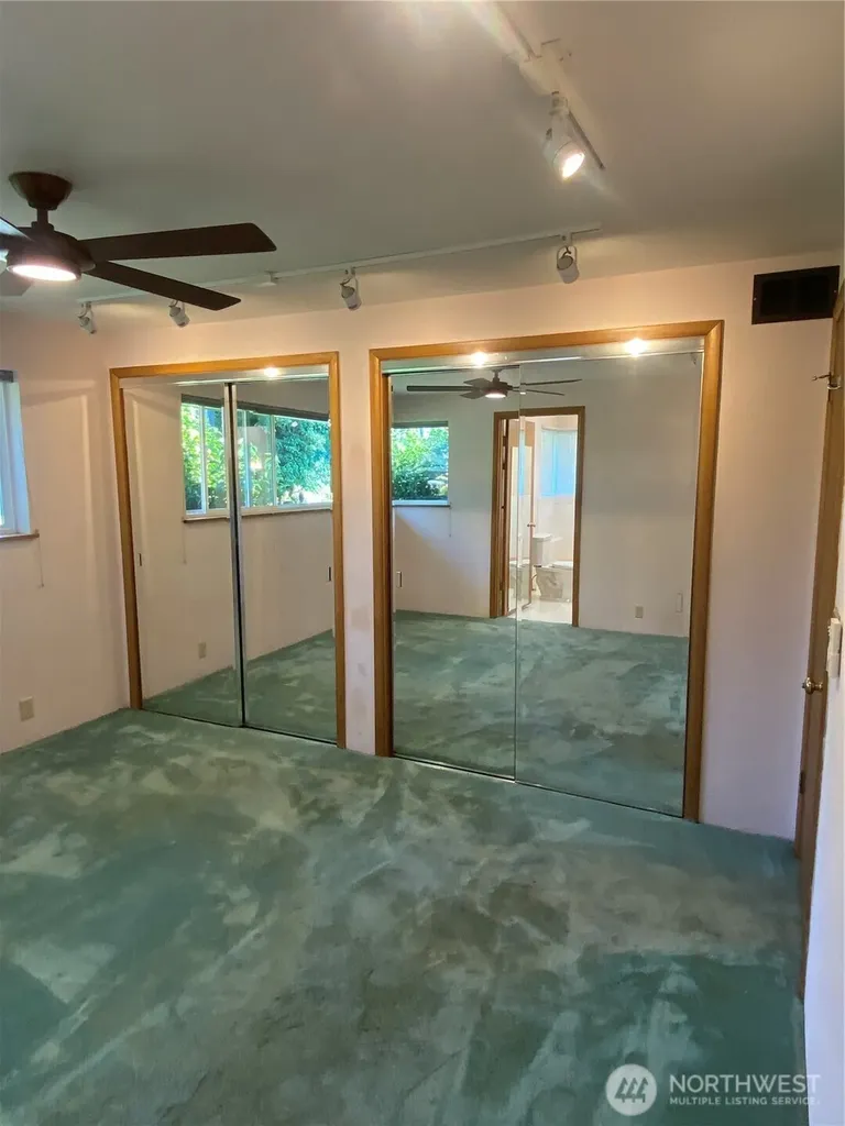 6609 Husky Way SE Lacey WA 98503