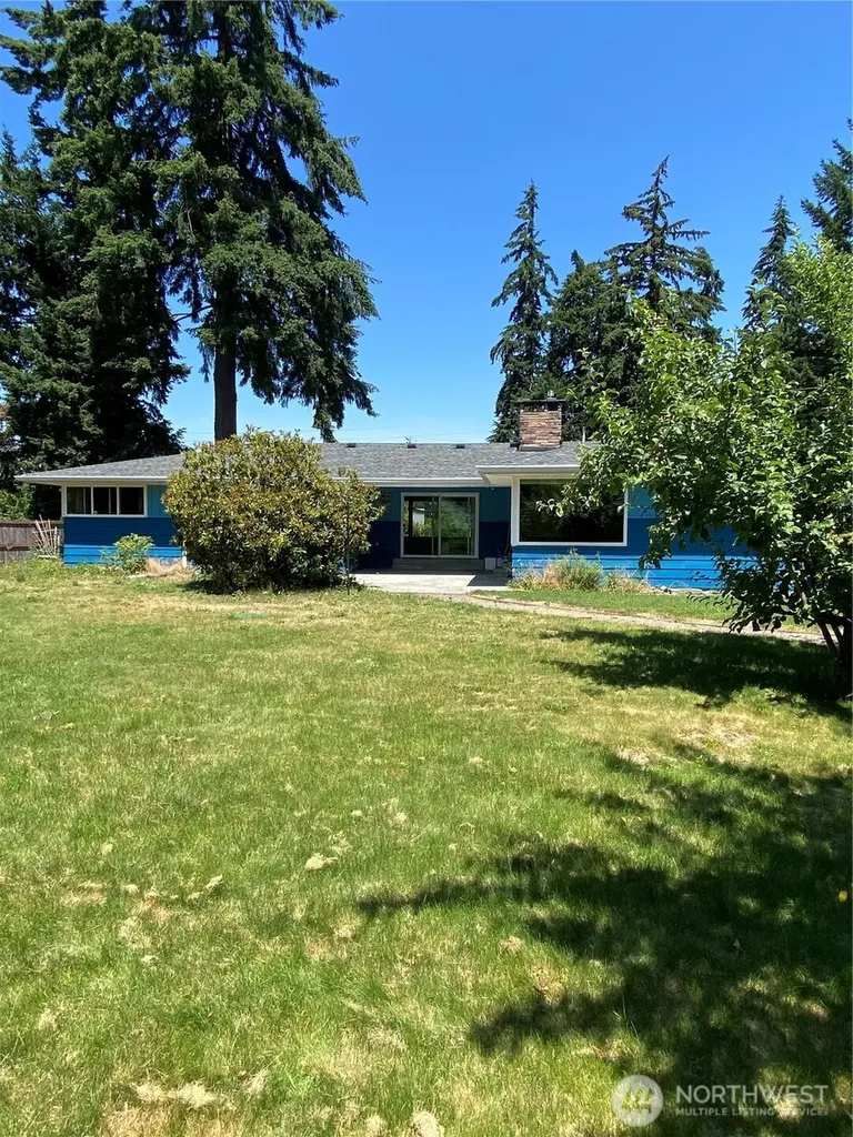 6609 Husky Way SE Lacey WA 98503
