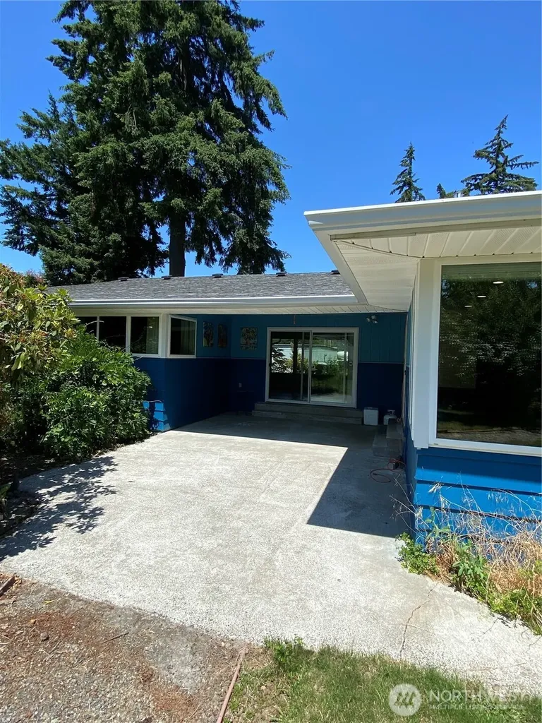 6609 Husky Way SE Lacey WA 98503
