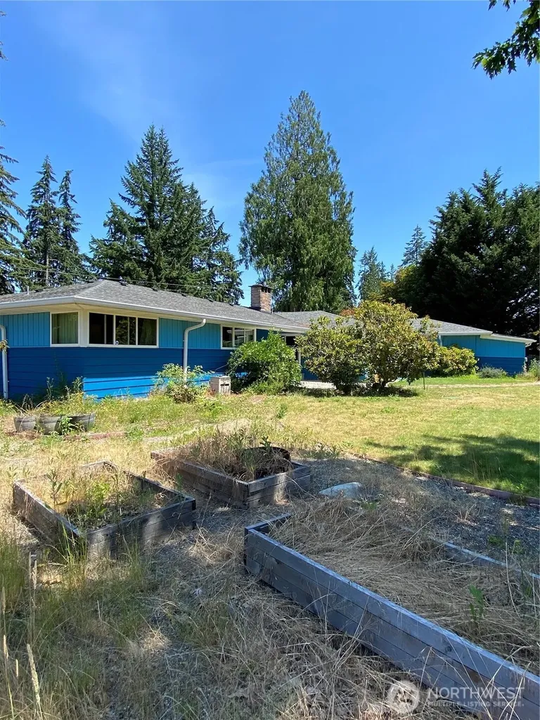 6609 Husky Way SE Lacey WA 98503