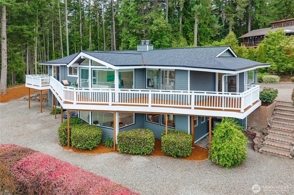 13214 Emerald Drive NW Gig Harbor WA 98329