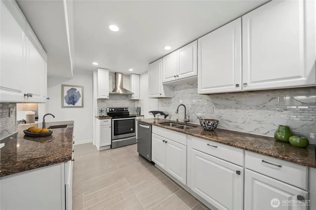 13214 Emerald Drive NW Gig Harbor WA 98329