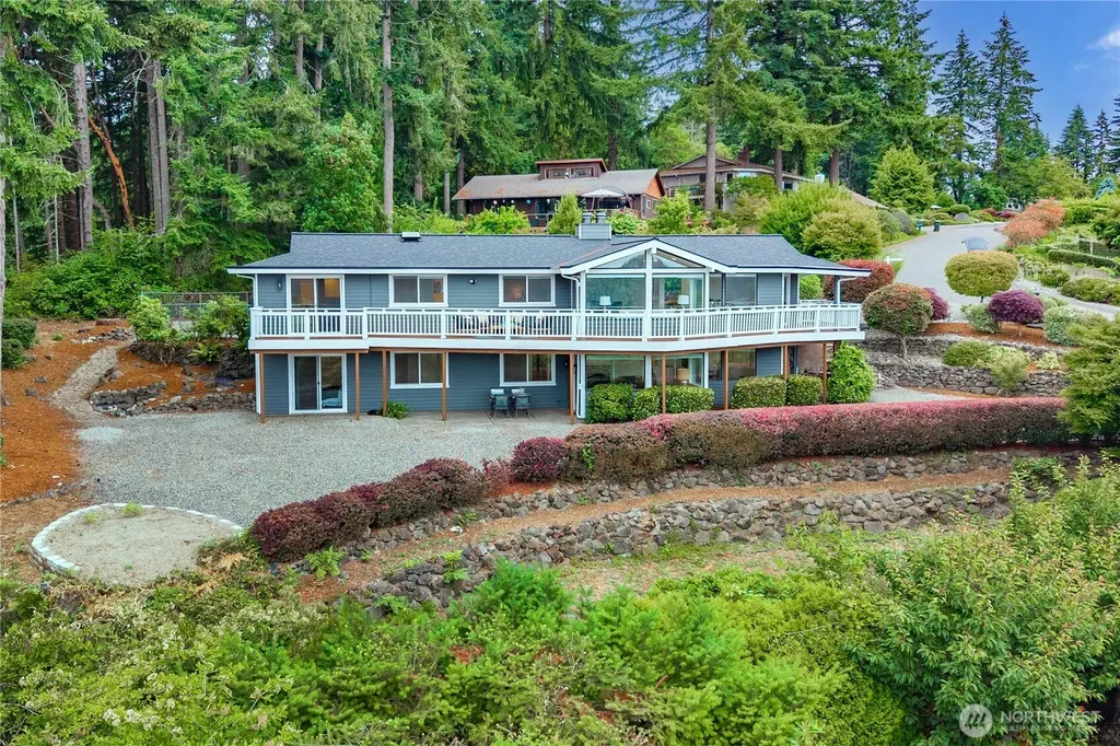 13214 Emerald Drive NW Gig Harbor WA 98329