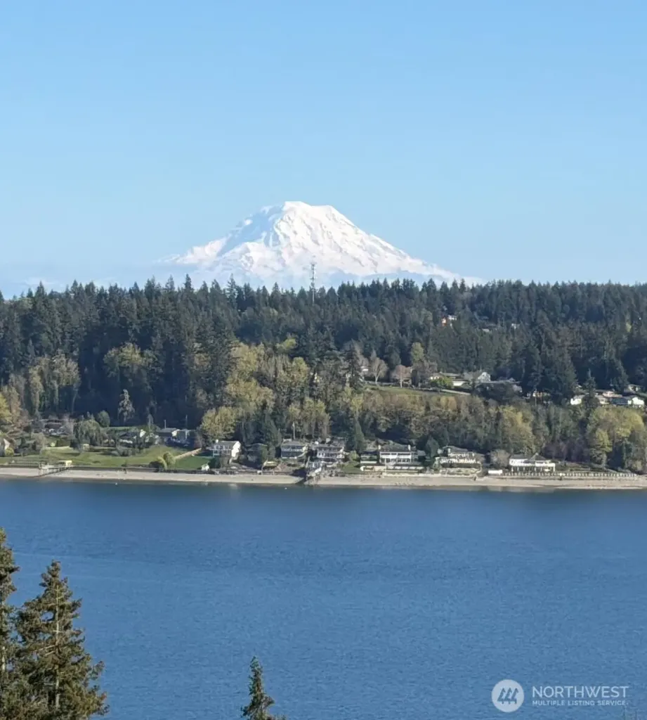 13214 Emerald Drive NW Gig Harbor WA 98329