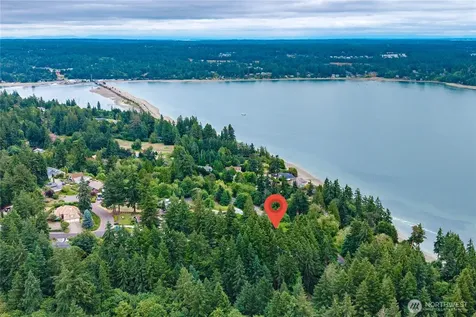 13214 Emerald Drive NW Gig Harbor WA 98329