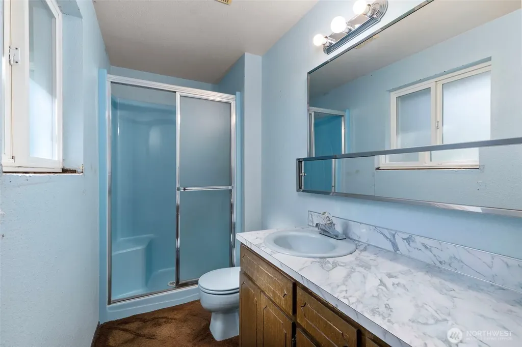 5582 NW Gross Road Bremerton WA 98312