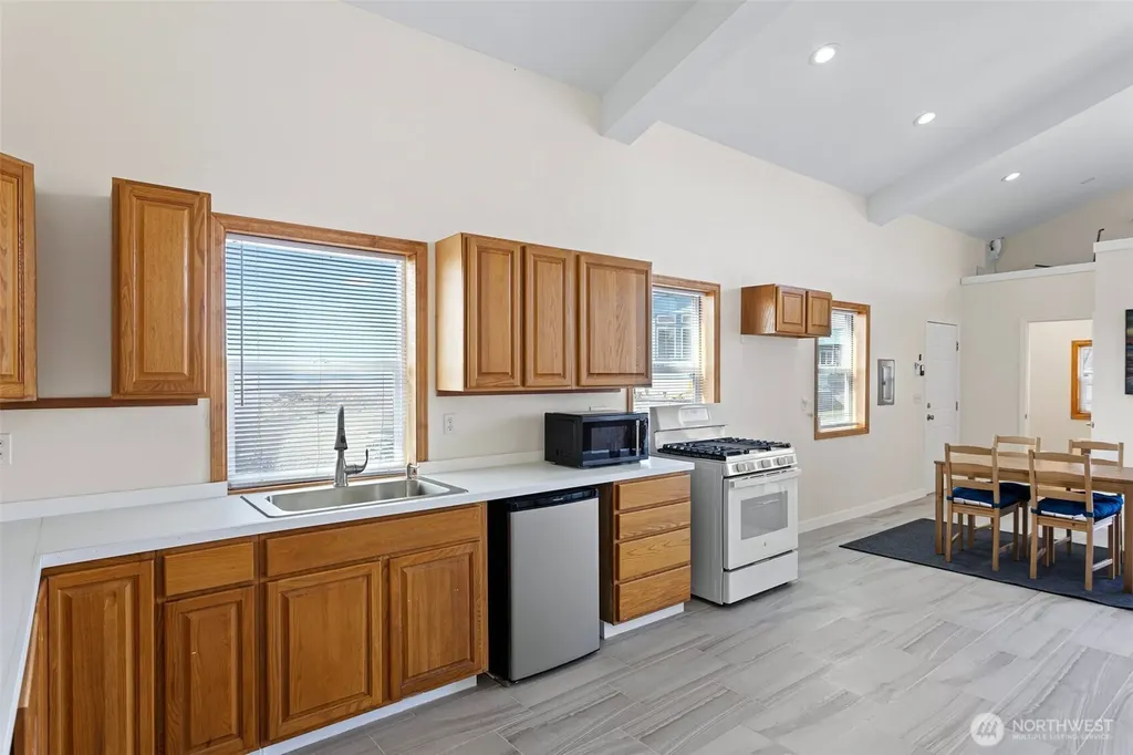 913 Riley Road Oak Harbor WA 98277