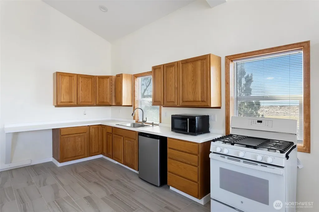 913 Riley Road Oak Harbor WA 98277
