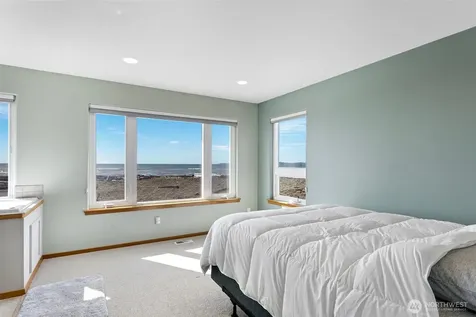 913 Riley Road Oak Harbor WA 98277