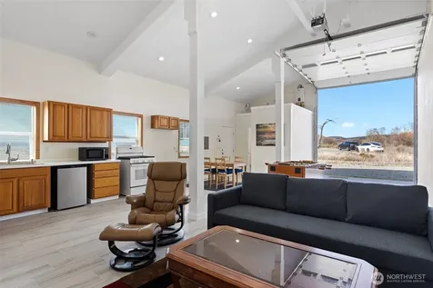 913 Riley Road Oak Harbor WA 98277