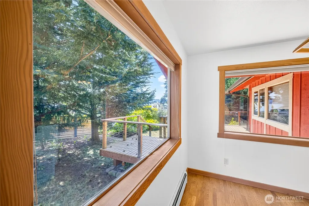 17261 Golden View Avenue La Conner WA 98257