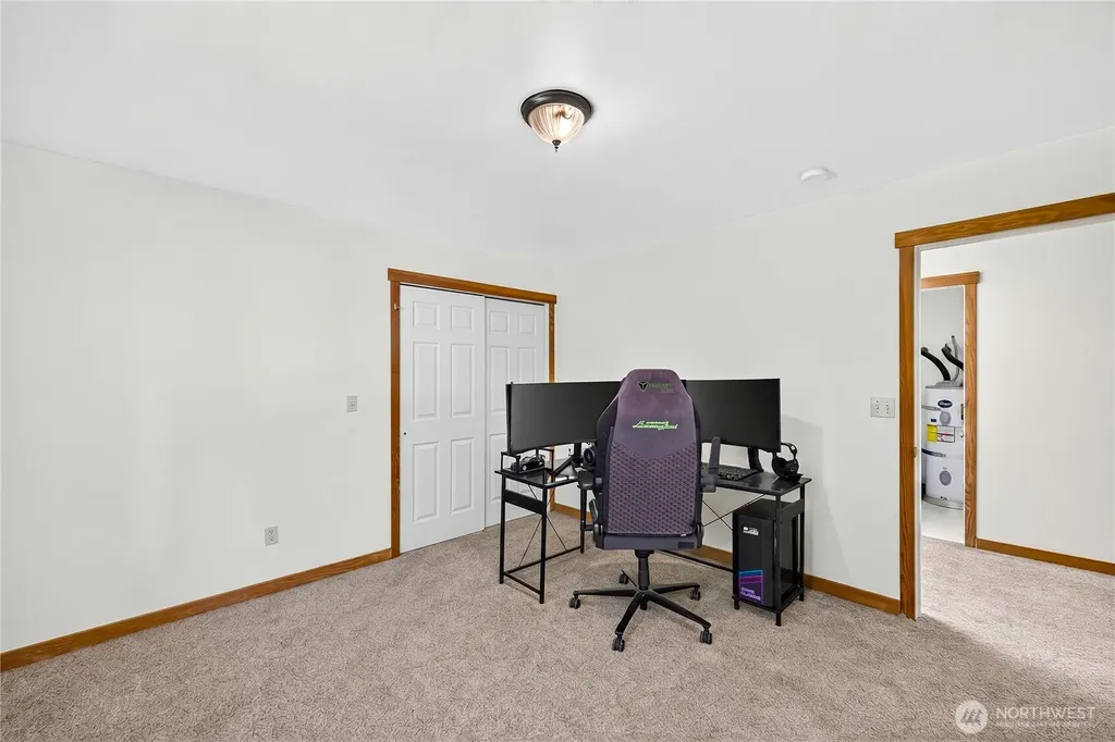 17261 Golden View Avenue La Conner WA 98257
