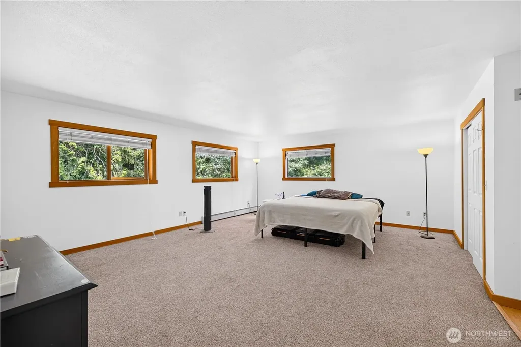 17261 Golden View Avenue La Conner WA 98257