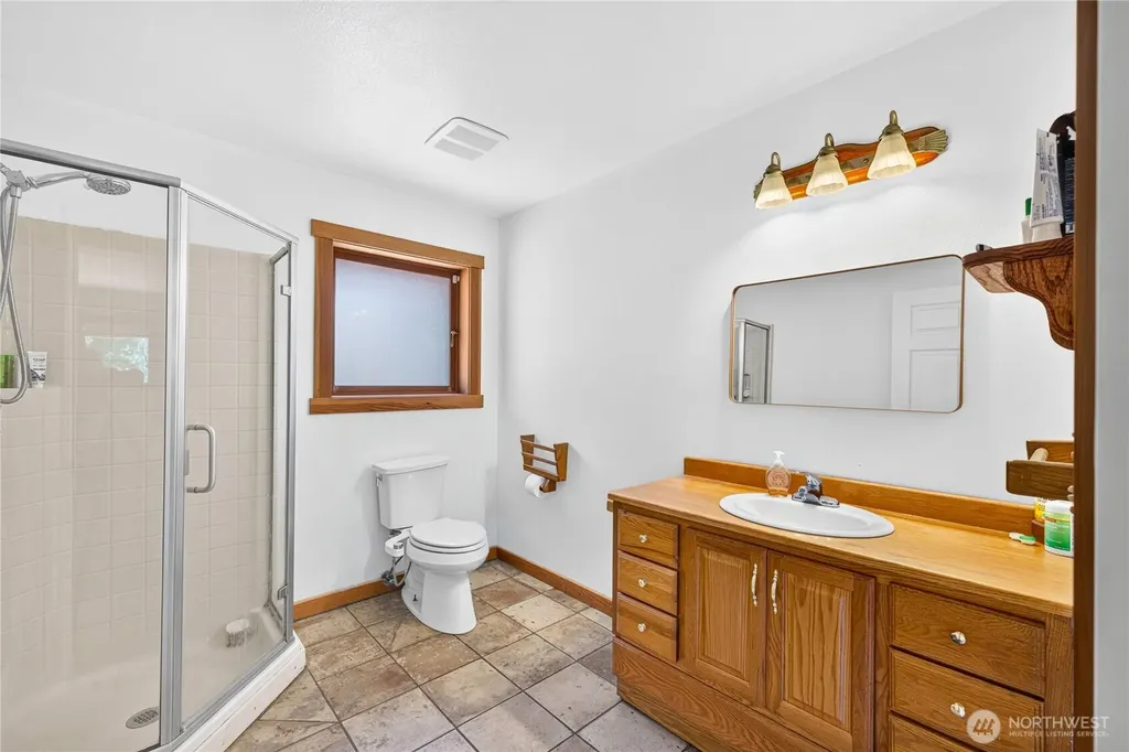 17261 Golden View Avenue La Conner WA 98257