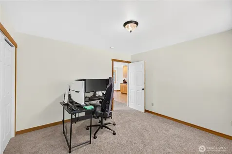 17261 Golden View Avenue La Conner WA 98257