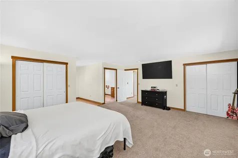 17261 Golden View Avenue La Conner WA 98257