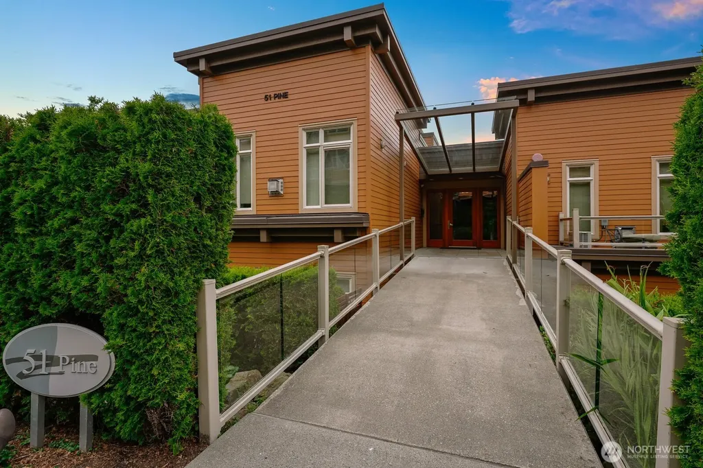 51 Pine Street Edmonds WA 98020