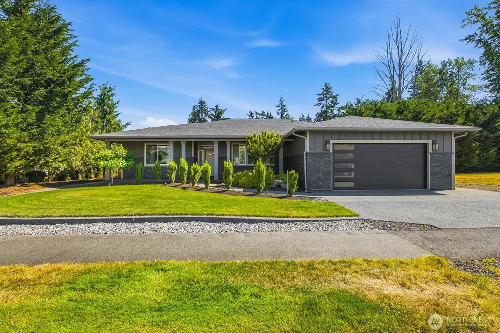 142 E Cobblestone Lane Sequim WA 98382