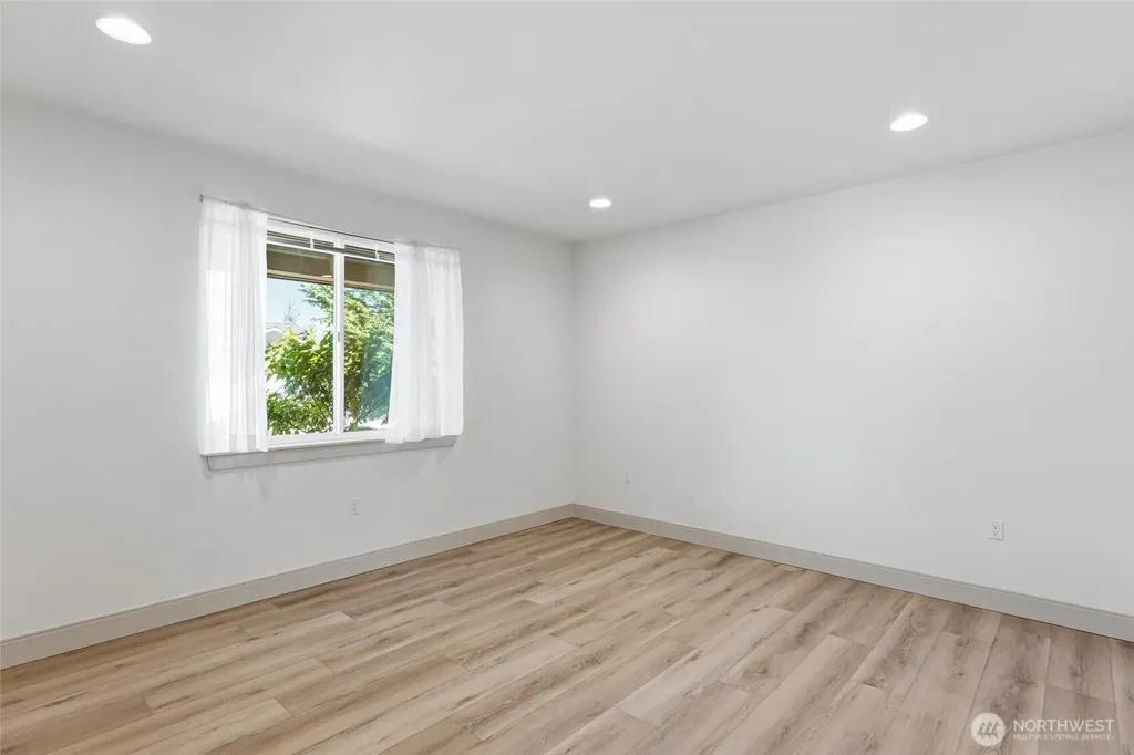 142 E Cobblestone Lane Sequim WA 98382