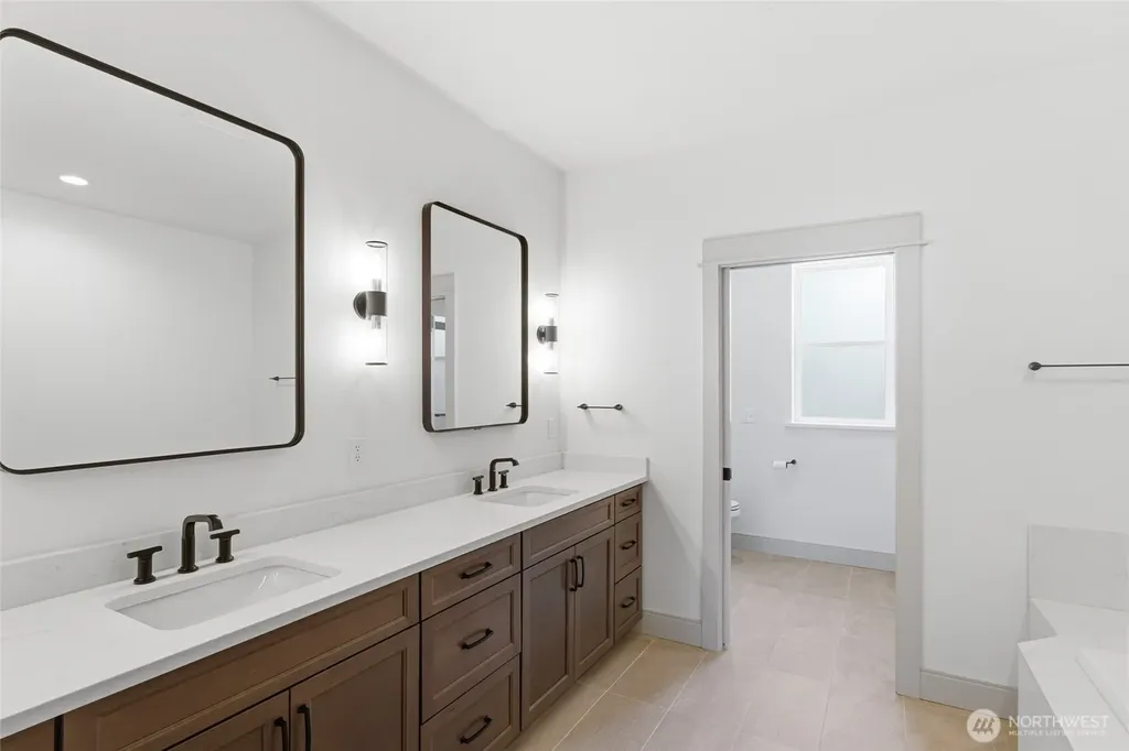 142 E Cobblestone Lane Sequim WA 98382