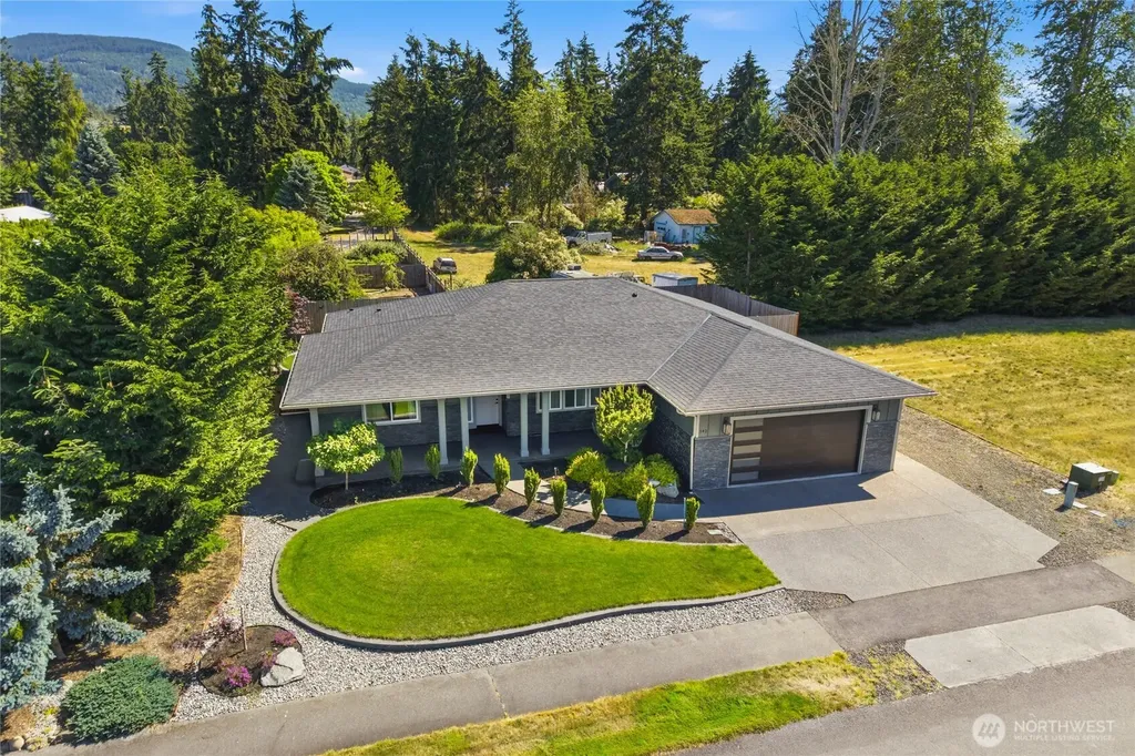 142 E Cobblestone Lane Sequim WA 98382
