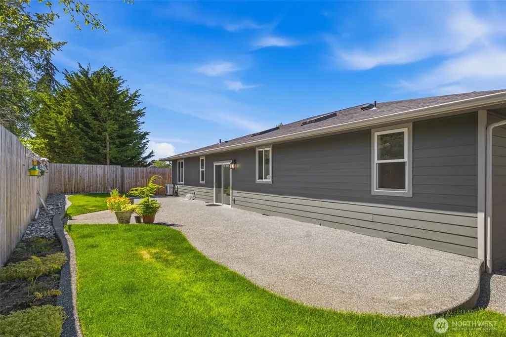142 E Cobblestone Lane Sequim WA 98382